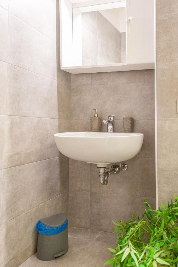 Bnbutler - Vigevano, 13 - A Due Passi Dalla Darsena Apartment มิลาน ภายนอก รูปภาพ