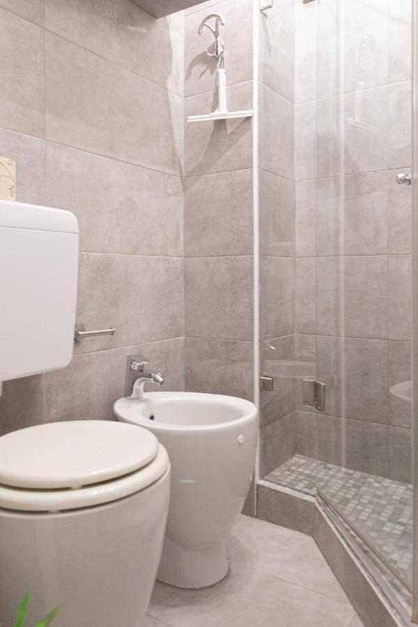 Bnbutler - Vigevano, 13 - A Due Passi Dalla Darsena Apartment มิลาน ภายนอก รูปภาพ